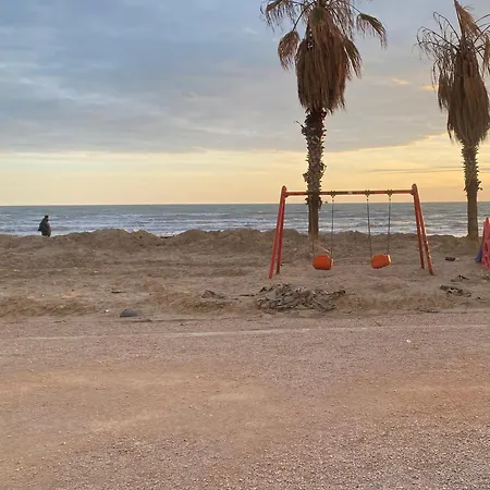 Next To The In * Durrës