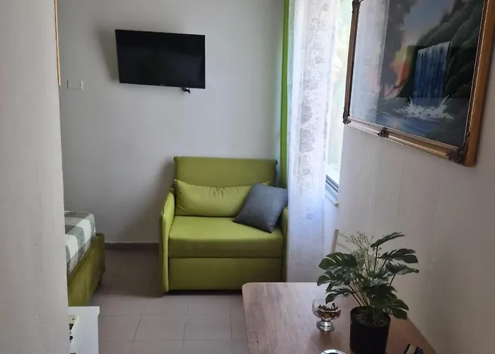 Next To The In Apartment Durrës