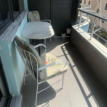 Next To The In Lejlighed Durrës