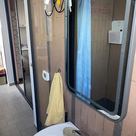 Next To The In * Durrës